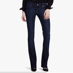 DL1961 Cindy Petite Bootcut Switch